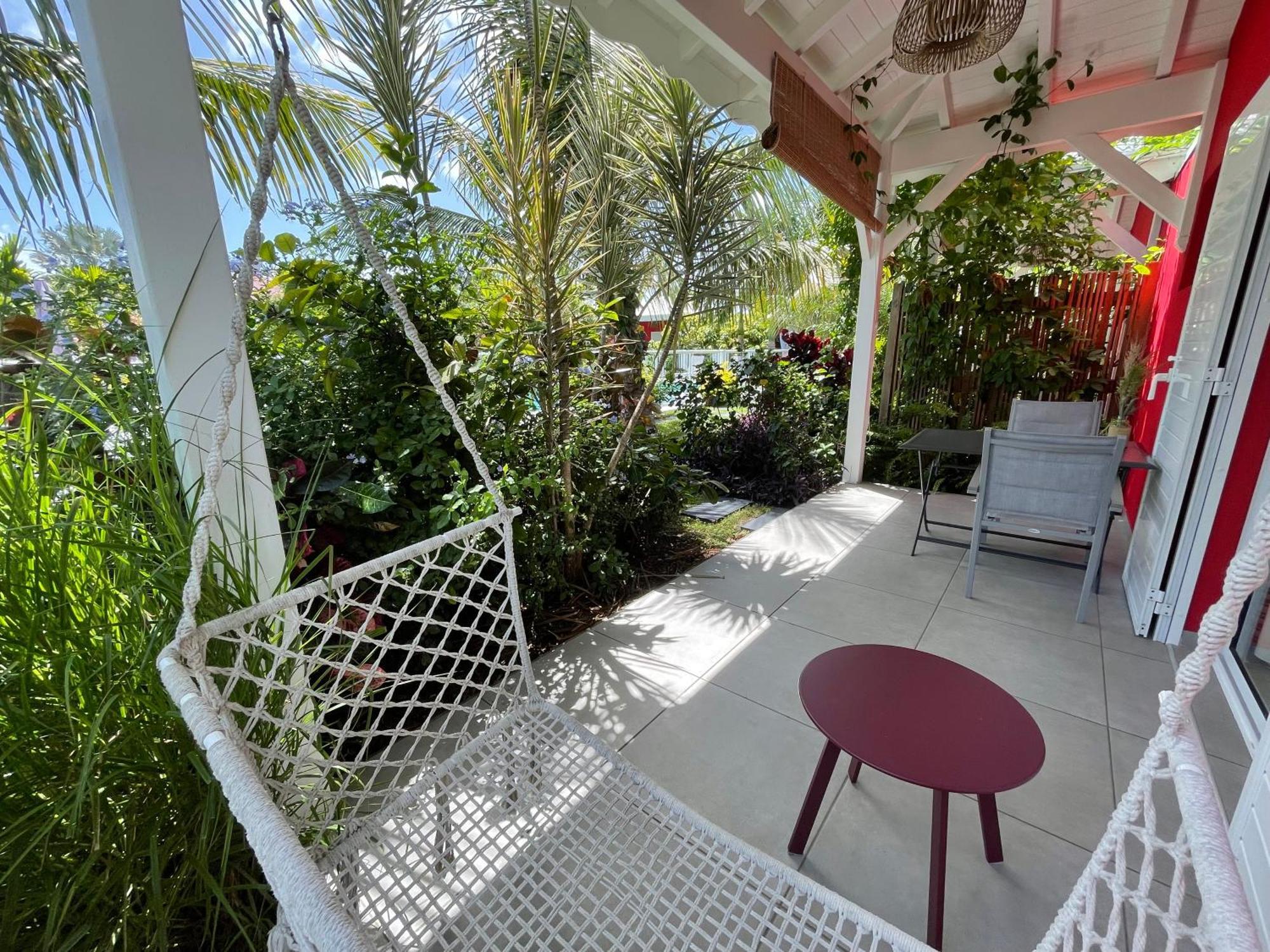 Hotel & Villa Le Cocotel Сен-Франсуа Номер фото